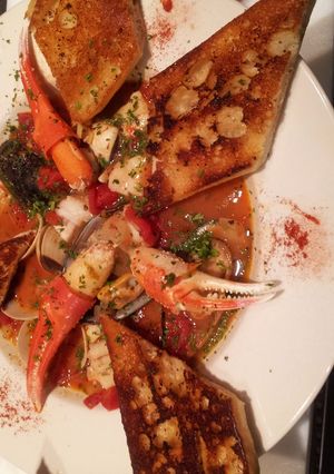 A picture of Seafood Cioppino.
