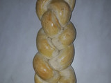 Pan casero trenzado