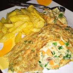 A picture of Chips with omelette.