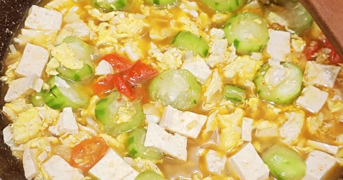 Resep Sup Oyong Telor Kuah Tomat Oleh Diah Lutfi - Cookpad