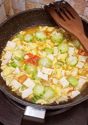 Foto resep Sup oyong telor kuah tomat