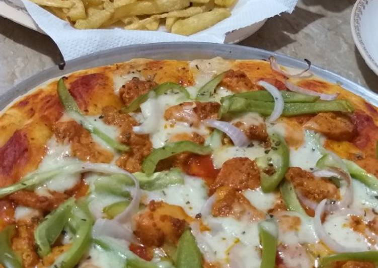 Simple Way to Prepare Ultimate Chicken tikka pizza