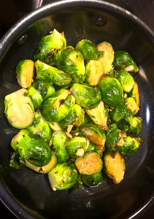 Foto resep Tumis Brussels Sprouts (Kubis Mini) dengan Bawang Putih dan Jahe
