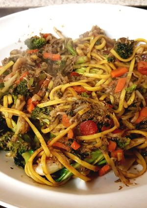 A picture of My Hoisen Duck with stir fry veg. 💚.