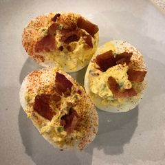 A picture of Jalapeño Popper Deviled Eggs.