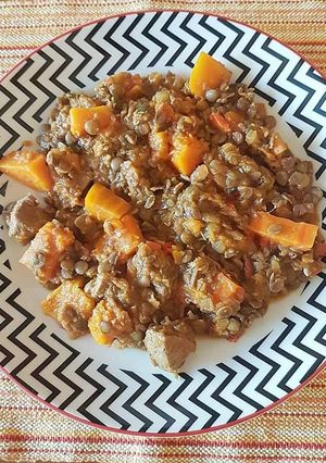 Una foto de Guiso de lentejas versión saludable
