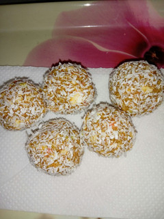 Una foto de Trufas de cereales y dulce de leche (Fáciles)