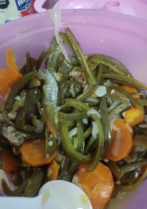 Una foto de Chiles en vinagre caseros muy Fáciles!!!!