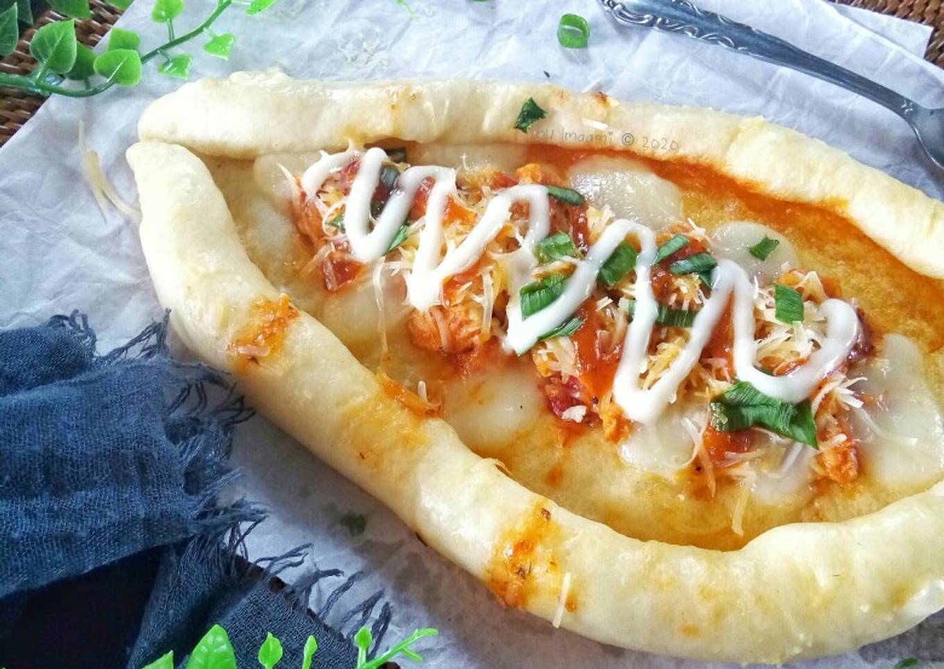 Khachapuri Isi Ayam Balado