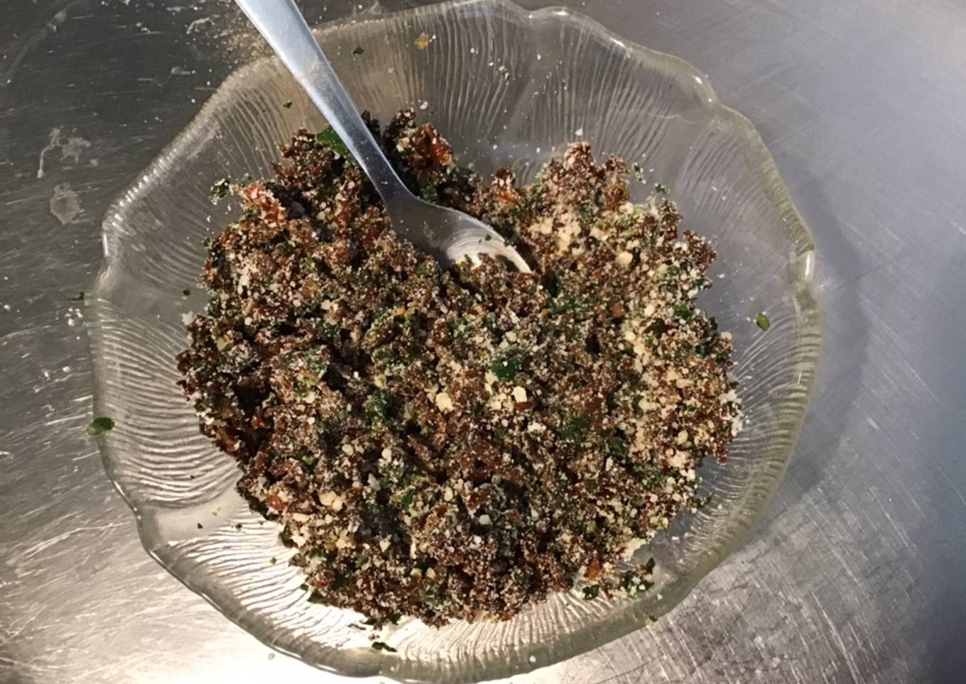 Farce pour poissons aux tomates séchées,basilic et parmesan