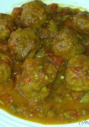 Foto principal de Albóndigas de ternera con sobrasada en salsa de pisto