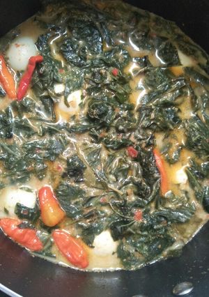 Foto resep Gulai Daun Singkong dan Telur Puyuh