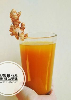 Foto resep Jamu Herbal Kunyit Campur Jahe Hangat