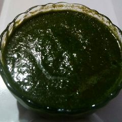 A picture of Dhniya or tamatar ki chutney.