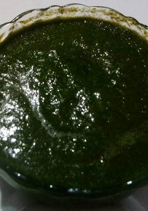 A picture of Dhniya or tamatar ki chutney.