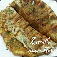A picture of Cheesy Pita Bread Omelette.