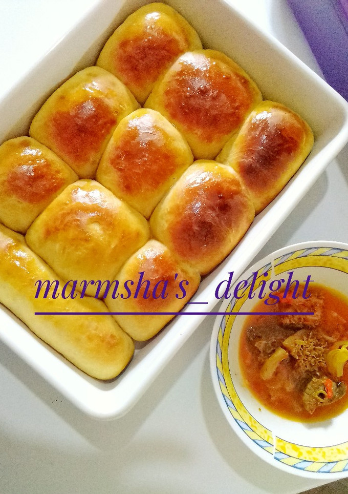 A picture of Simple homemade bread.