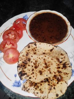 दाल मखनी (Dal makhani recipe in Hindi) रेसिपी मुख्य फोटो