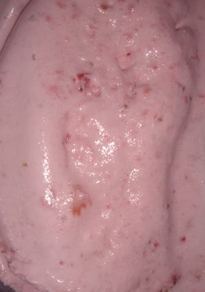 Una foto de Mousse de frutilla♥️