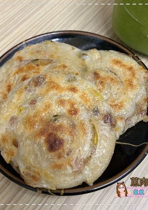 蔥肉餅（水餃皮、簡易版本） 的食譜成品照片