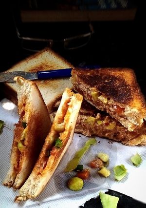 ভেজ স্যান্ডুইচ (veg sandwich recipe in bengali) রেসিপির প্রধান ছবি