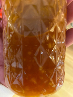 A picture of Honey Garlic Sriracha Sauce.