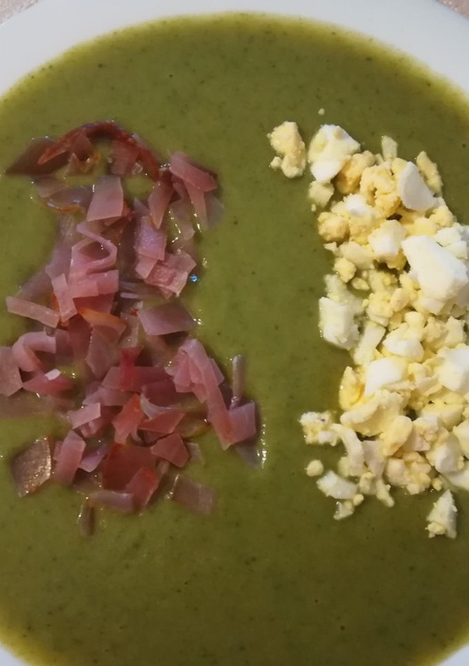 Una foto de Crema de verduras juliana