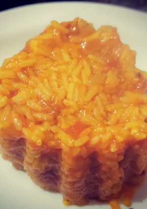 Una foto de Arroz amarillo cubano