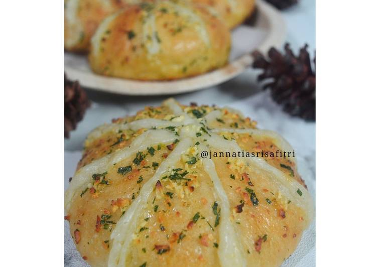 Korean Garlic Cheese Bread