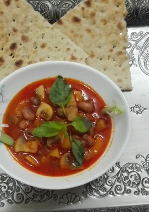 عکسی از دستور خوراک لوبیا و قارچ