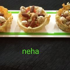 A picture of Masala papad katori chat.