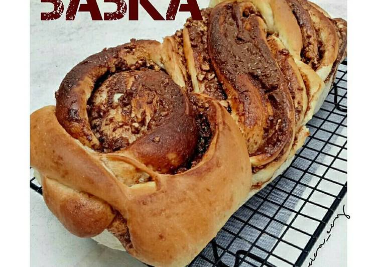 Babka Nutella Kacang Mede