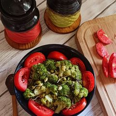 A picture of Broccoli and Mung bean Sprouts Medley.