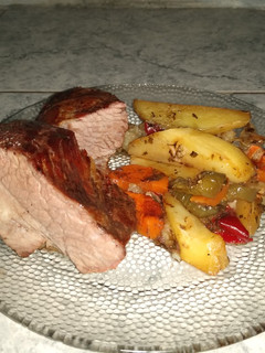 Una foto de Tapa de asado con verduras al horno