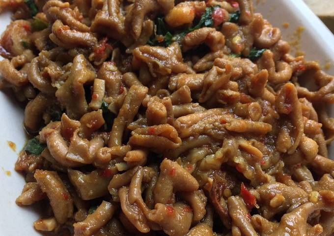 Langkah Mudah untuk Membuat Tumis usus ayam pedas Anti Gagal