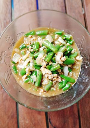 Foto resep Tumis buncis,kol,telur SIMPLE