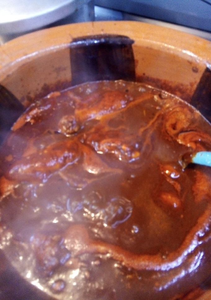 Una foto de Pollo en adobo estilo ranchero