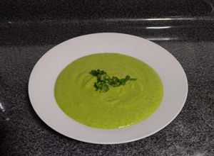 Una foto de Gazpacho de pepino y palta