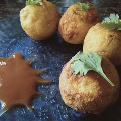 A picture of Bread Rolls.