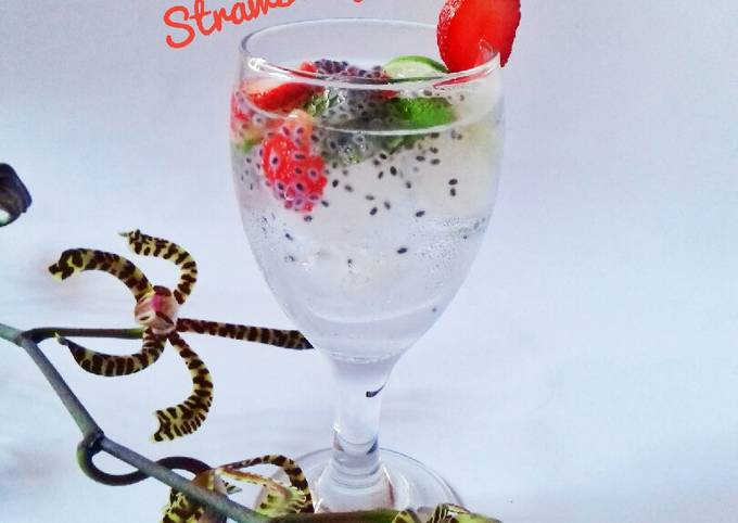 Langkah Mudah untuk Membuat Strawberry mojito Anti Gagal