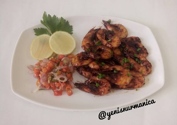 Udang bakar saos barbeque + sambal matah