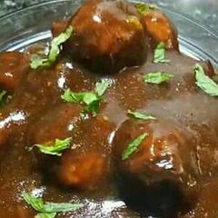 A picture of Vegetable Manchurian.