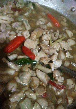 Foto resep Pindang Ayam Jamur Merang