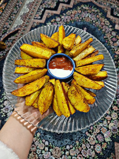 عکسی از دستور سیب زمینی تنوری🍟