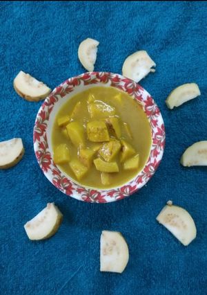 A picture of Guava sabji.