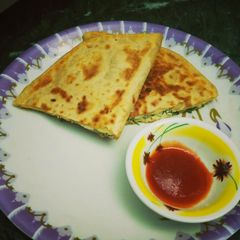 A picture of Instant Mughlai paratha.
