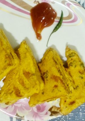 बेसन वाले ब्रेड के पकौड़े (besan wale bread ke pakode recipe in Hindi) रेसिपी मुख्य फोटो
