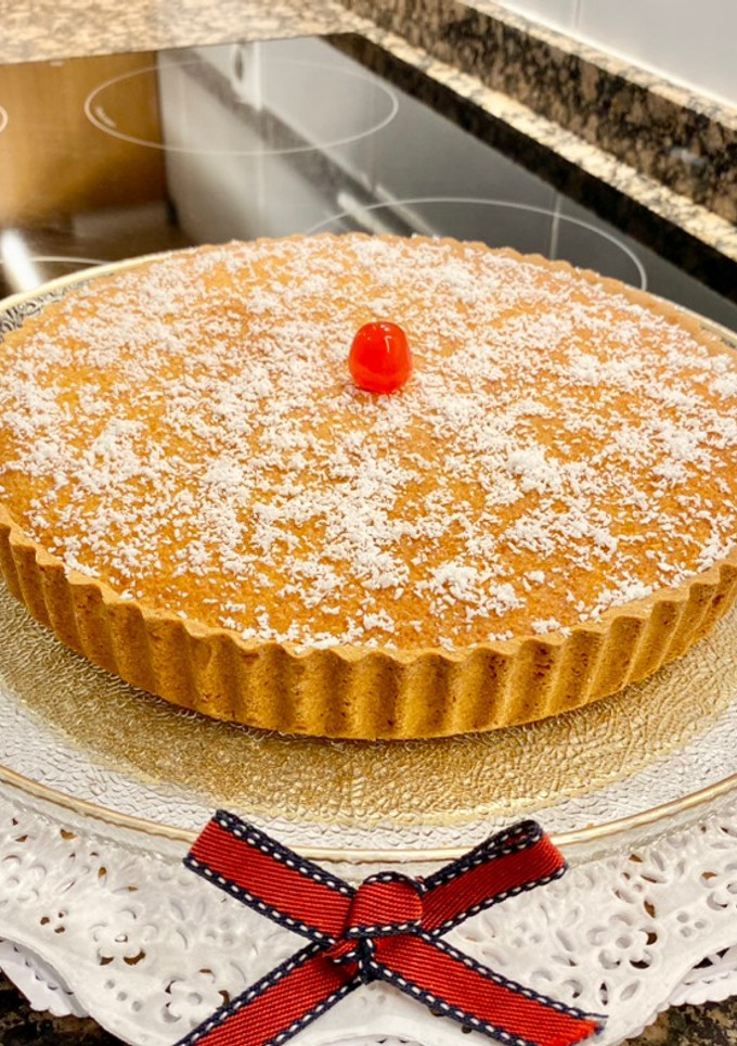 Una foto de Pastel de coco, vainilla y ron