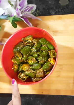 A picture of Green Chilli Pickle.
