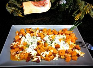 Una foto de Calabaza con jamón curado y huevos camperos 🎃 🥚
